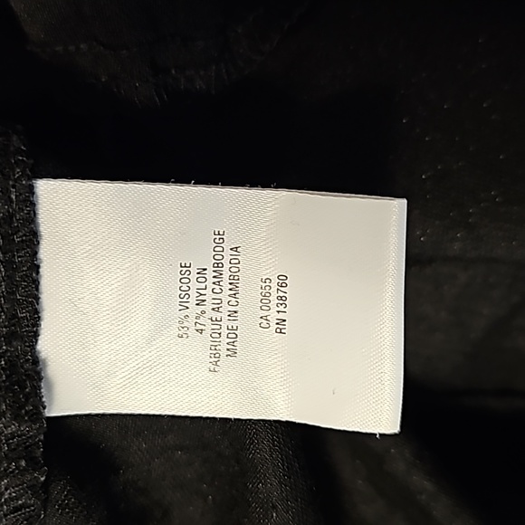 REITMANS Front Tie Detail Short - Picture 7 of 7